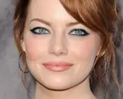 Emma-Stone-Prom-Makeup-Ideas-as-2012-Celebrity-Makeup-800x538