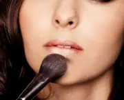 Angelina-Jolie-Top-9-makeup-tips-Plumper-Lips-lipstick-translucent-lips-creamy-lipstick-color-matte-lipstick-Big-Lips-01